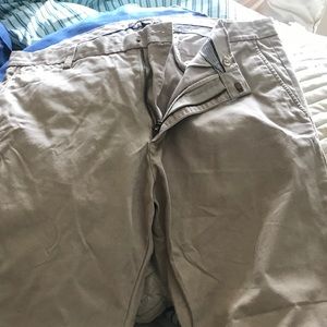 Banana Republic Emerson Chino 36x32